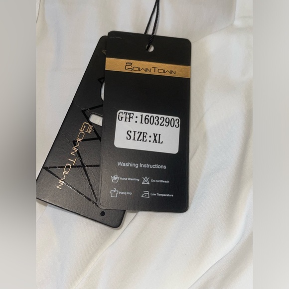 Brand new Gown Town dress - Picture 2 of 2